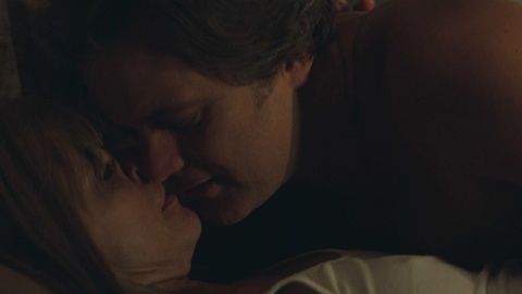 Pic: Amanda Peet in Fatal Attraction