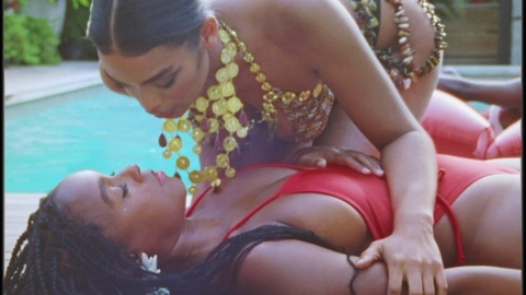 Pic: Janelle Monáe in Lipstick Lover