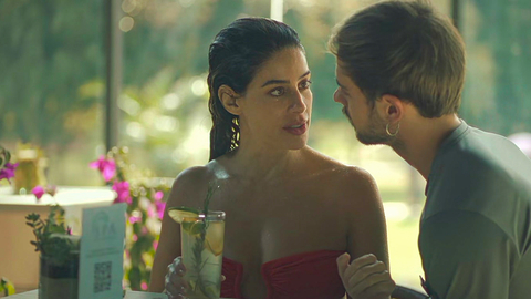 Pic: Manuela González in Fake Profile