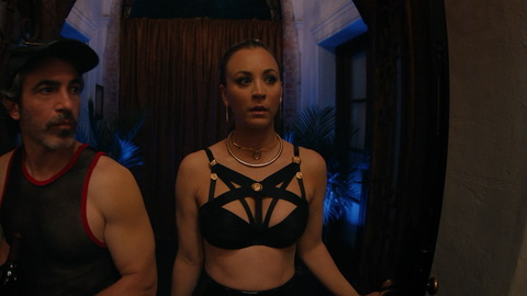 Pic: Kaley Cuoco in Based on a True Story