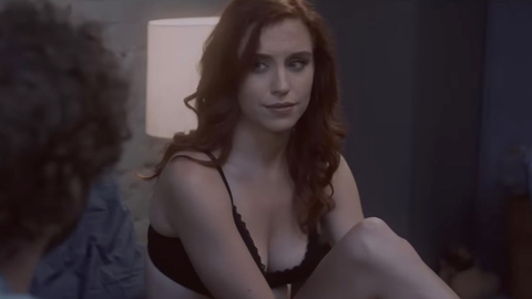 Pic: Taylor Misiak in Pillow Talking