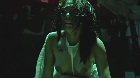 Pic: Caira Lee in Sex Hub