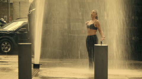 Pic: Bonnie Discepolo in Hypnotic