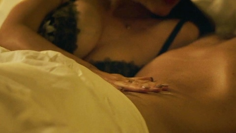 Pic: Gabriela Marcinková in Scumbag