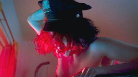 Pic: Margaret Qualley in Drive-Away Dolls