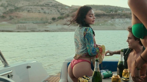 Pic: María José Vargas in I Love You, and It Hurts