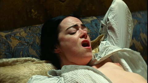 Pic: Emma Stone in Poor Things