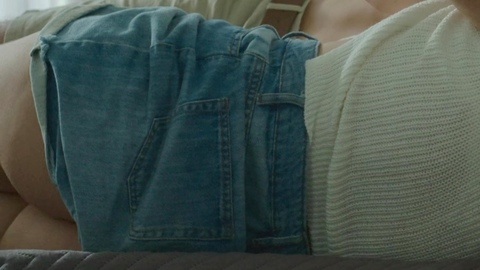 Pic: Eugenia Suárez in Alternative Therapy