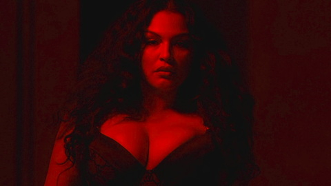 Pic: Paloma Elsesser in Victoria's Secret: The Tour '23