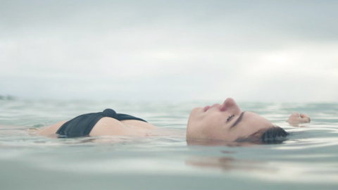 Pic: Isis Valverde in Angela