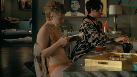 Pic: Molly C. Quinn in The Fall of the House of Usher (2023)