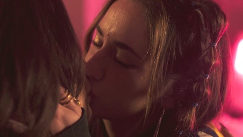 Pic: María Pedraza in Urban: Life is Ours