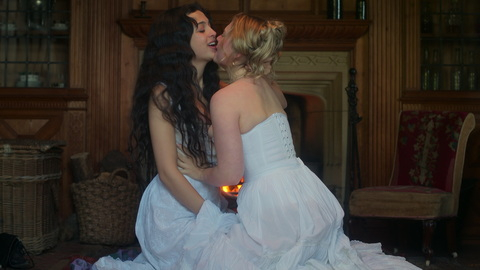 Pic: Josie Totah in The Buccaneers