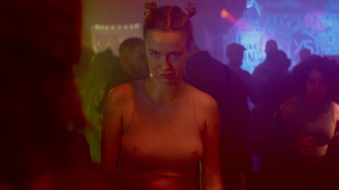 Pic: Zoé Marchal in All-Time High