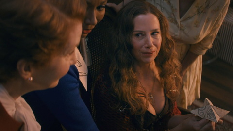 Pic: Mira Sorvino in Shining Vale