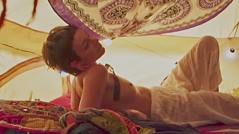 Pic: Anna Popova in Sekrety semeynoy zhizni