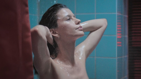 Pic: Beren Saat in Last Call for Istanbul