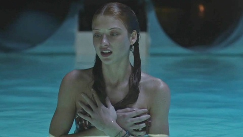 Pic: Liliane Skelly in Billie Blue