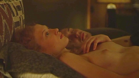 Pic: Liliane Skelly in Billie Blue