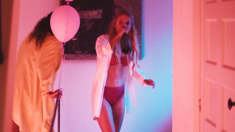 Pic: Pommelien Thijs in High Tides