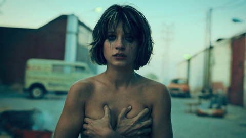 Pic: Amparo Piñero Guirao in The Farads