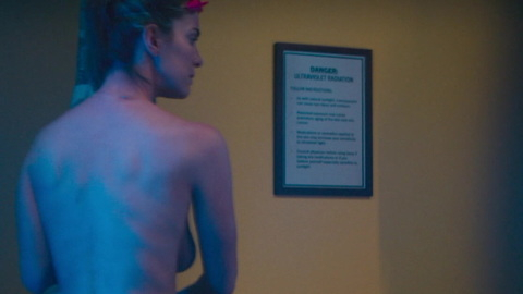 Pic: Betty Gilpin in Three Women