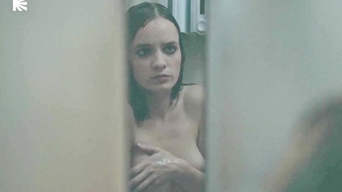 Pic: Anna Zavtur in Cicadas