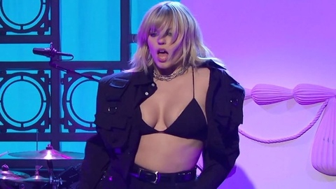 Pic: Reneé Rapp in Saturday Night Live