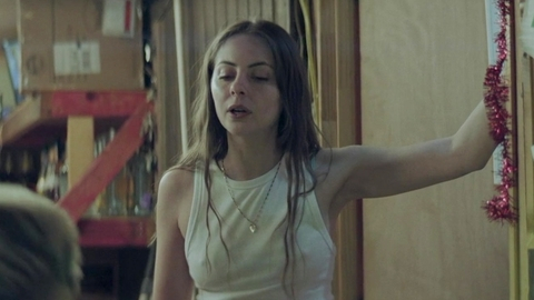 Pic: Willa Holland in The Dirty South