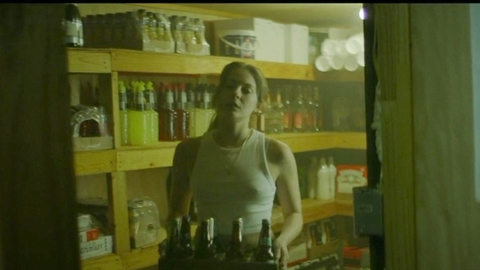 Pic: Willa Holland in The Dirty South (2023)