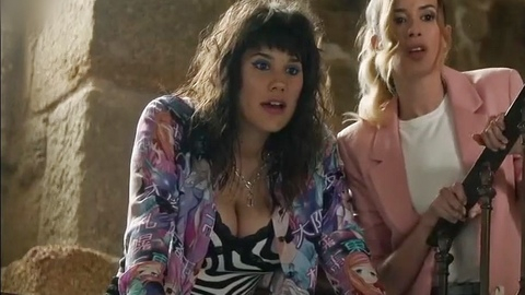 Pic: Isabel Garrido in La manzana de oro