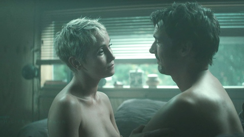 Pic: Peri Baumeister in The Signal