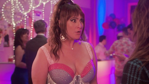 Pic: Catherine Cohen in Girls5eva