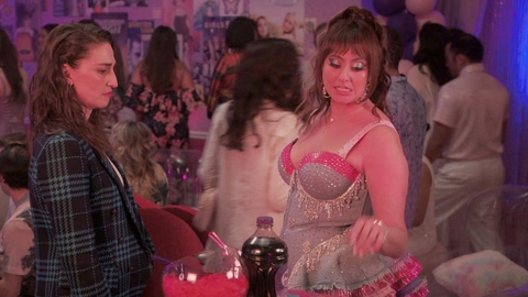 Pic: Catherine Cohen in Girls5eva