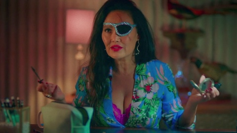 Pic: Tia Carrere in Paradise