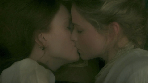 Pic: Julianne Moore in Mary & George