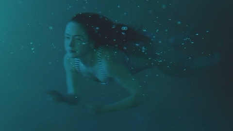 Pic: Amélie Hoeferle in Night Swim