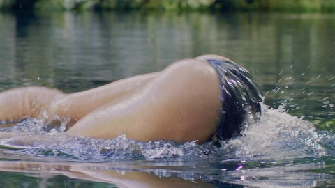 Pic: Camila Jaber in Orlando Bloom: To the Edge