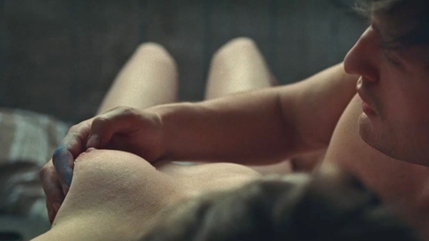 Pic: Emily Cox in Alma & Oskar