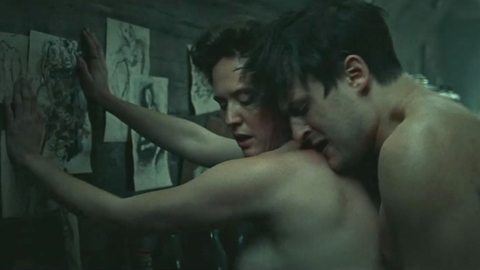 Pic: Emily Cox in Alma & Oskar