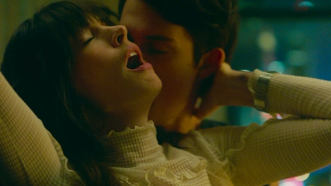 Pic: Anne Hathaway in The Idea of You