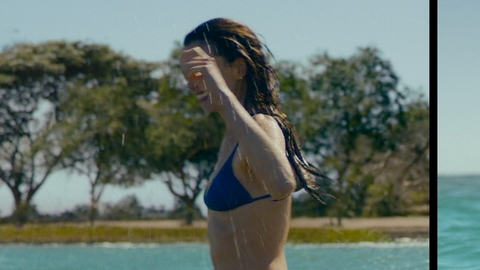 Pic: Anne Hathaway in The Idea of You