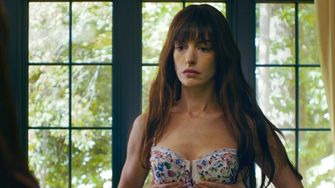 Pic: Anne Hathaway in The Idea of You