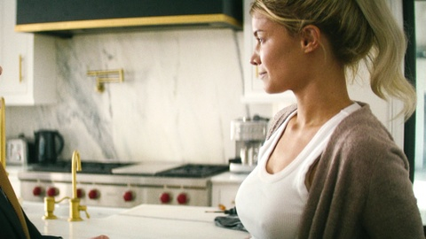 Pic: Sarah Jones in A Man in Full