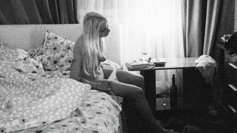 Pic: Ilinca Manolache in Do Not Expect Too Much from the End of the World