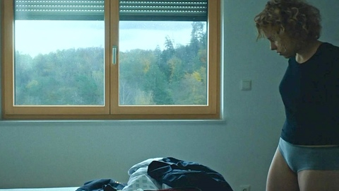 Pic: Julia Franz Richter in The Curse (2022)