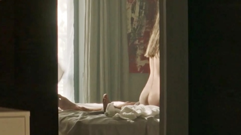 Pic: Angelina Strechina in Sisters