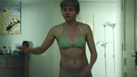 Pic: Angelina Mirimskaya in Sisters