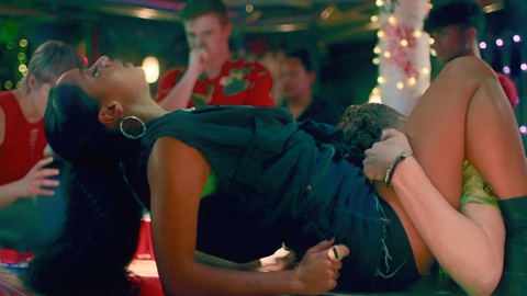 Pic: Siena Kelly in Domino Day