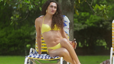 Pic: Mina Serrano in Cris Miró (She)